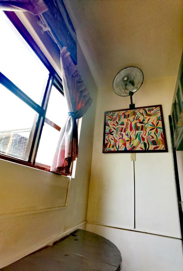 The Roof Backpackers Hotel Guadalajara Luaran gambar